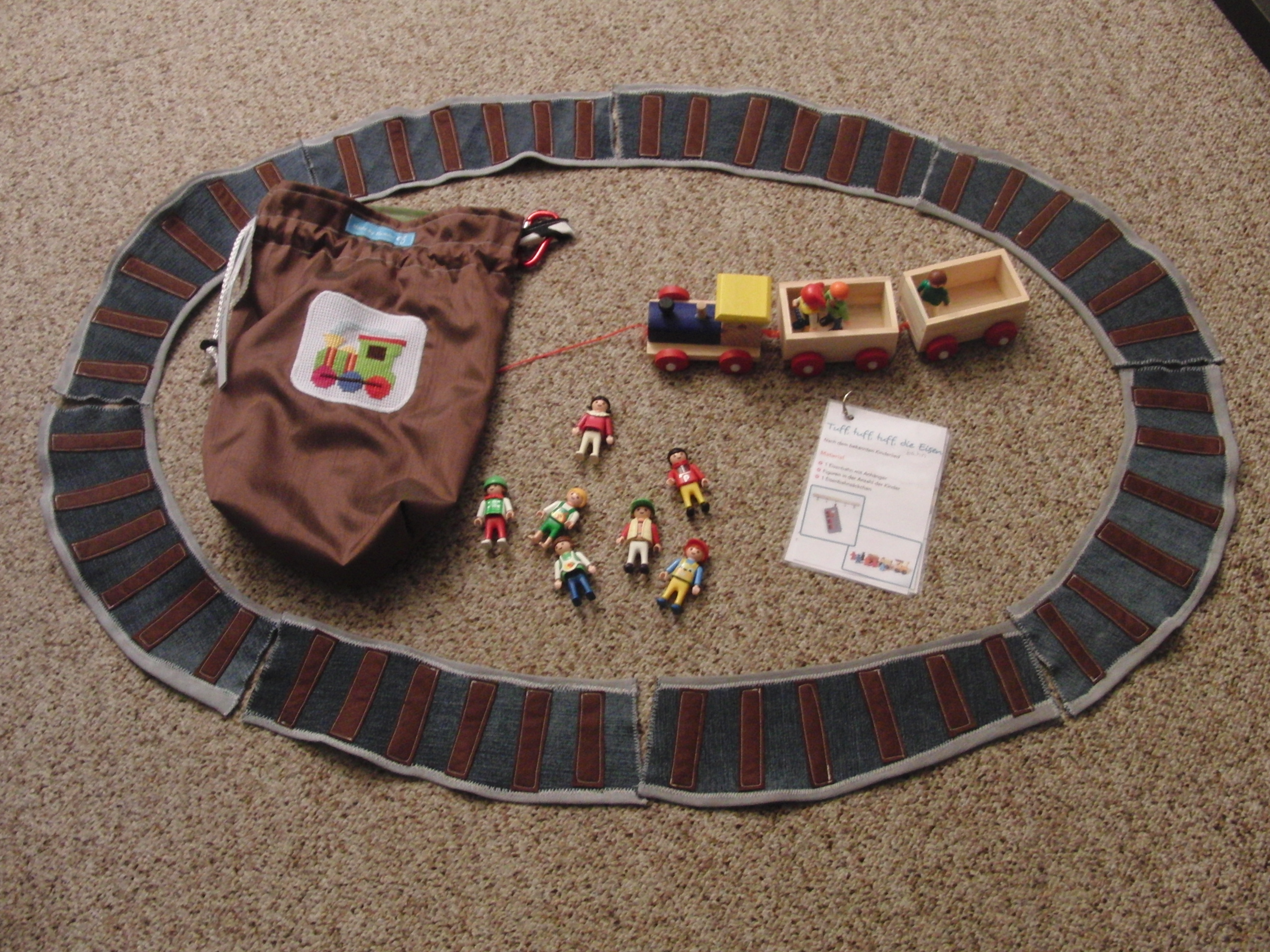 Tuff, tuff, tuff die Eisenbahn.JPG